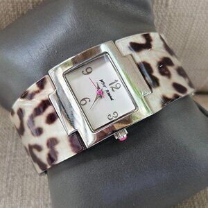 Betsey Johnson Women Wristwatch Silver Tone Brown Leopard Print Analog Watch